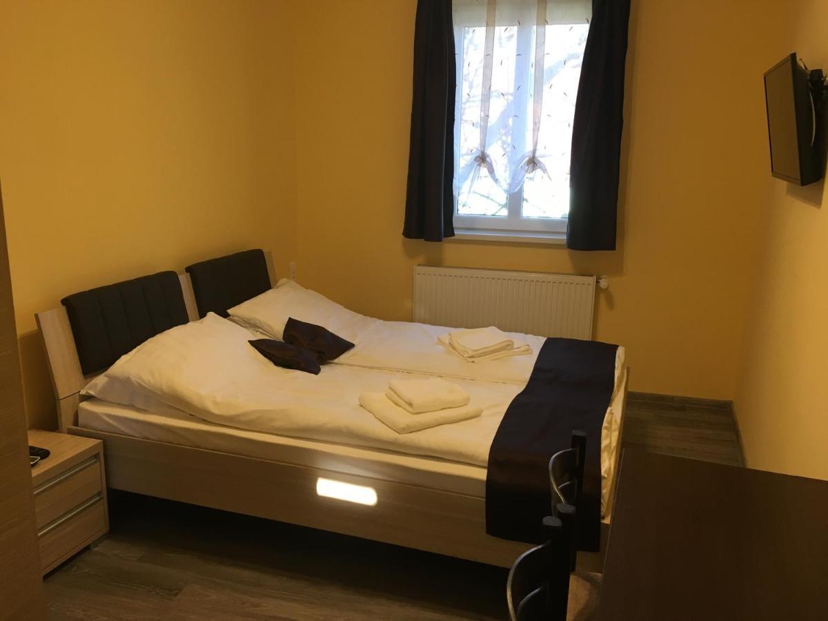Szécsény Barsony Vendeglo Es Panzio B&B 외부 사진